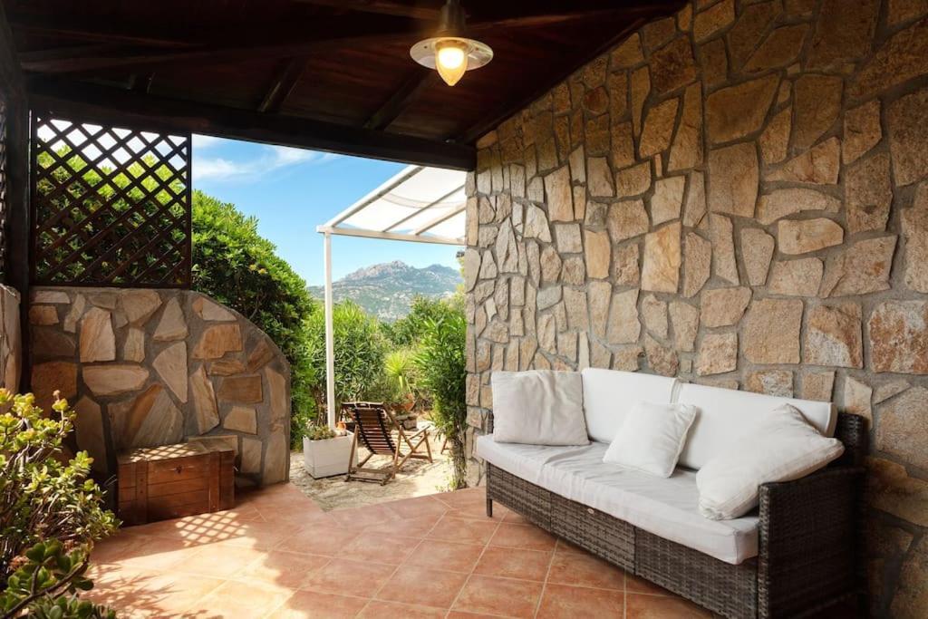 Coralli On The Hill - Shared Pool Ferienhaus Olbia